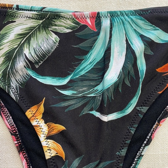 H&M Tropical Print Brazilian Bikini Bottoms - Picture 4 of 7